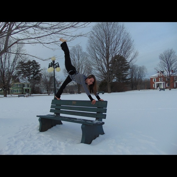 Meet your Posher, Amanda - Picture 3 of 6